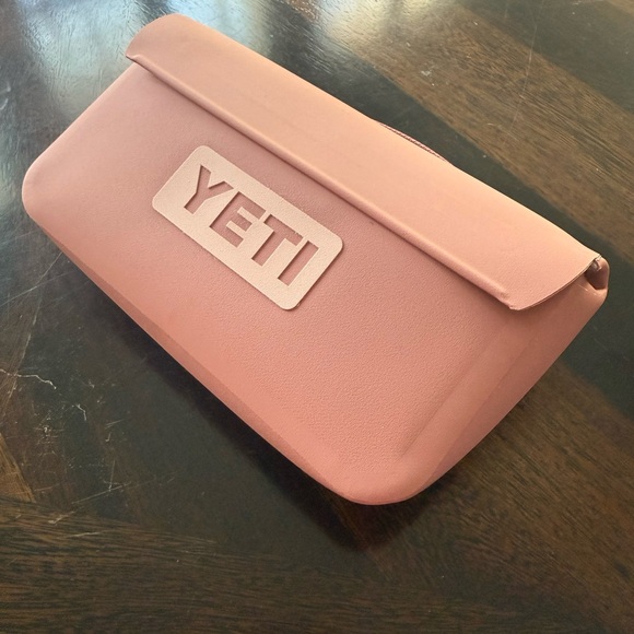 Yeti Pink Women's Accessory Case - Picture 2 of 10